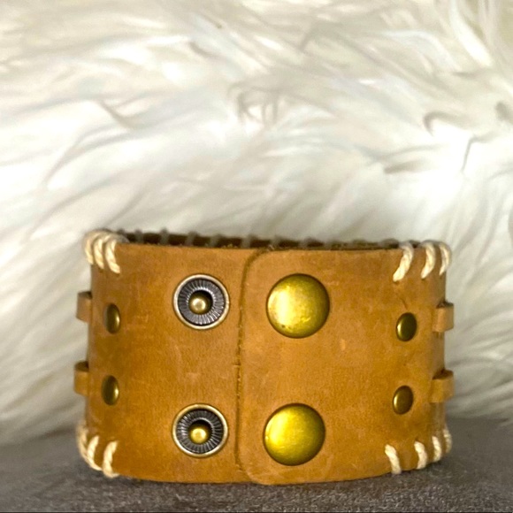 Adjustable Camel Brown Suede Bracelet - Picture 2 of 2